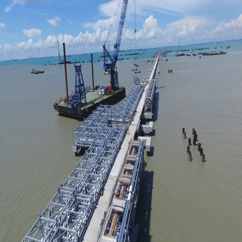 马来西亚边佳兰深水港栈桥管廊工程_副本 Offshore Steel Structure Pipe Rack | Oil & Gas Platform Steel Module Construction